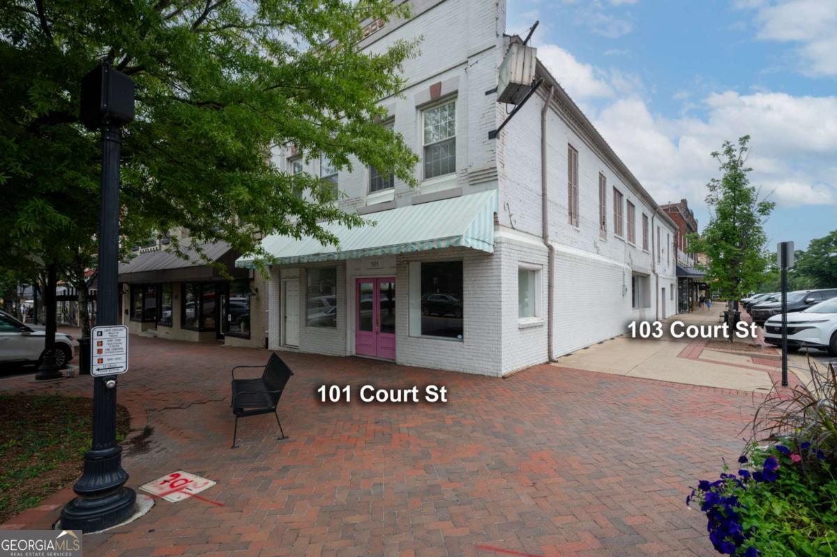 Photo 1 of 21 — 101 Court ST, Calhoun, GA 30701