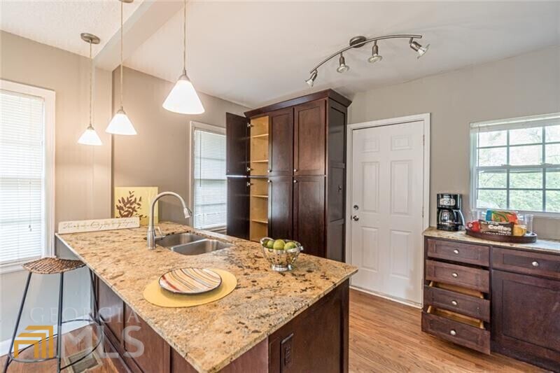 Edgewood / Kirkwood - Residential