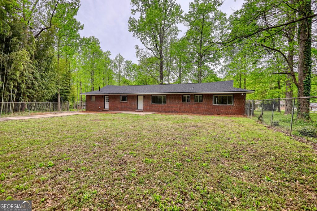 Photo of 555 Joy Street, Jackson, GA 30233 (MLS # 10729026)