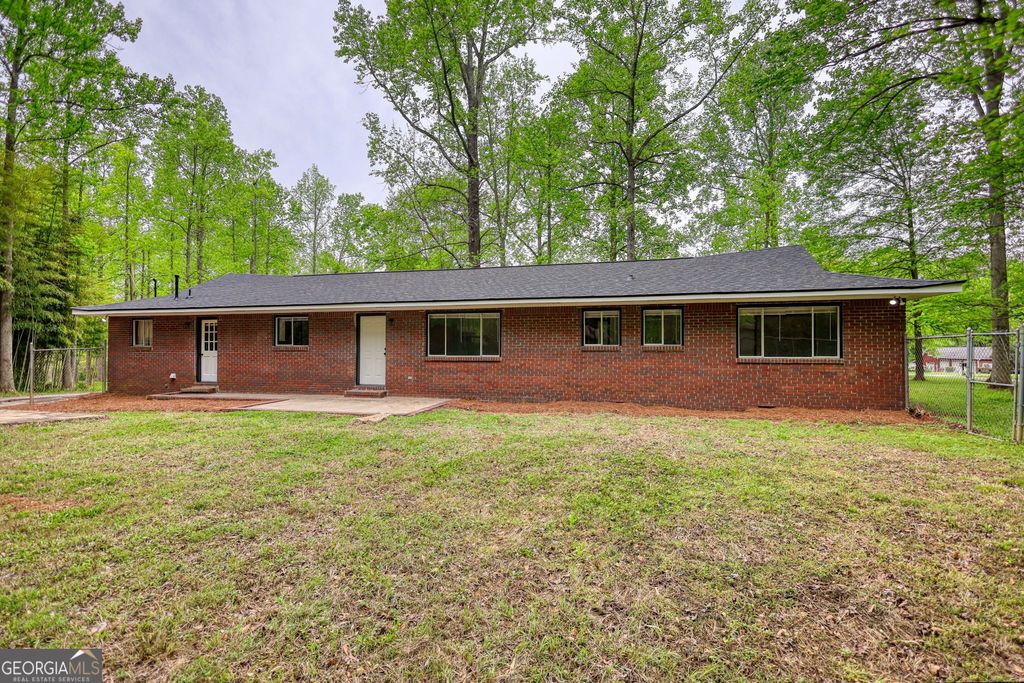 Photo of 555 Joy Street, Jackson, GA 30233 (MLS # 10729026)