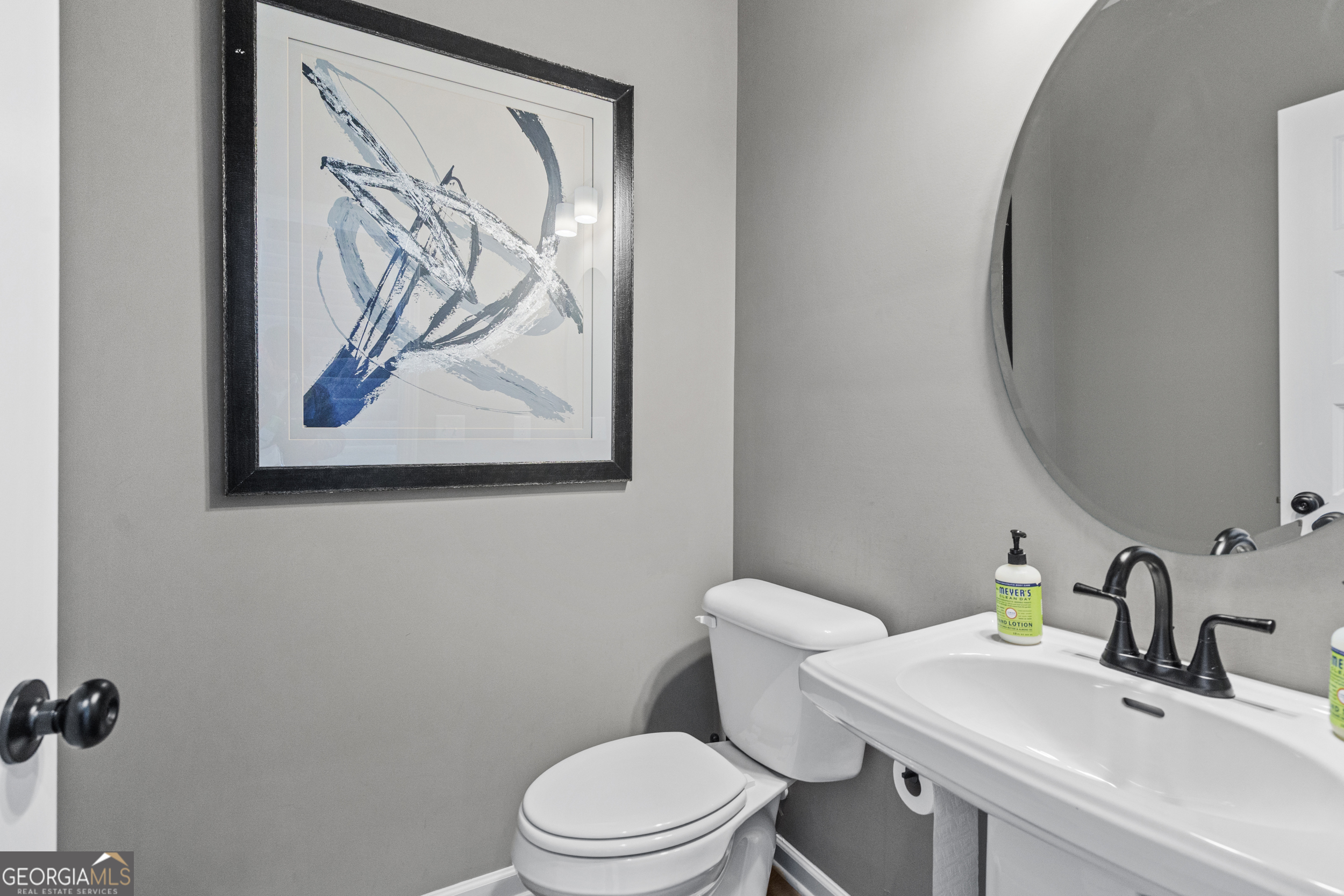 1002 Glendale Place 2