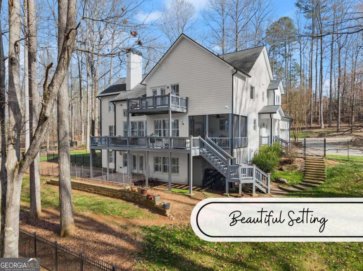 7820 Silver Creek RD