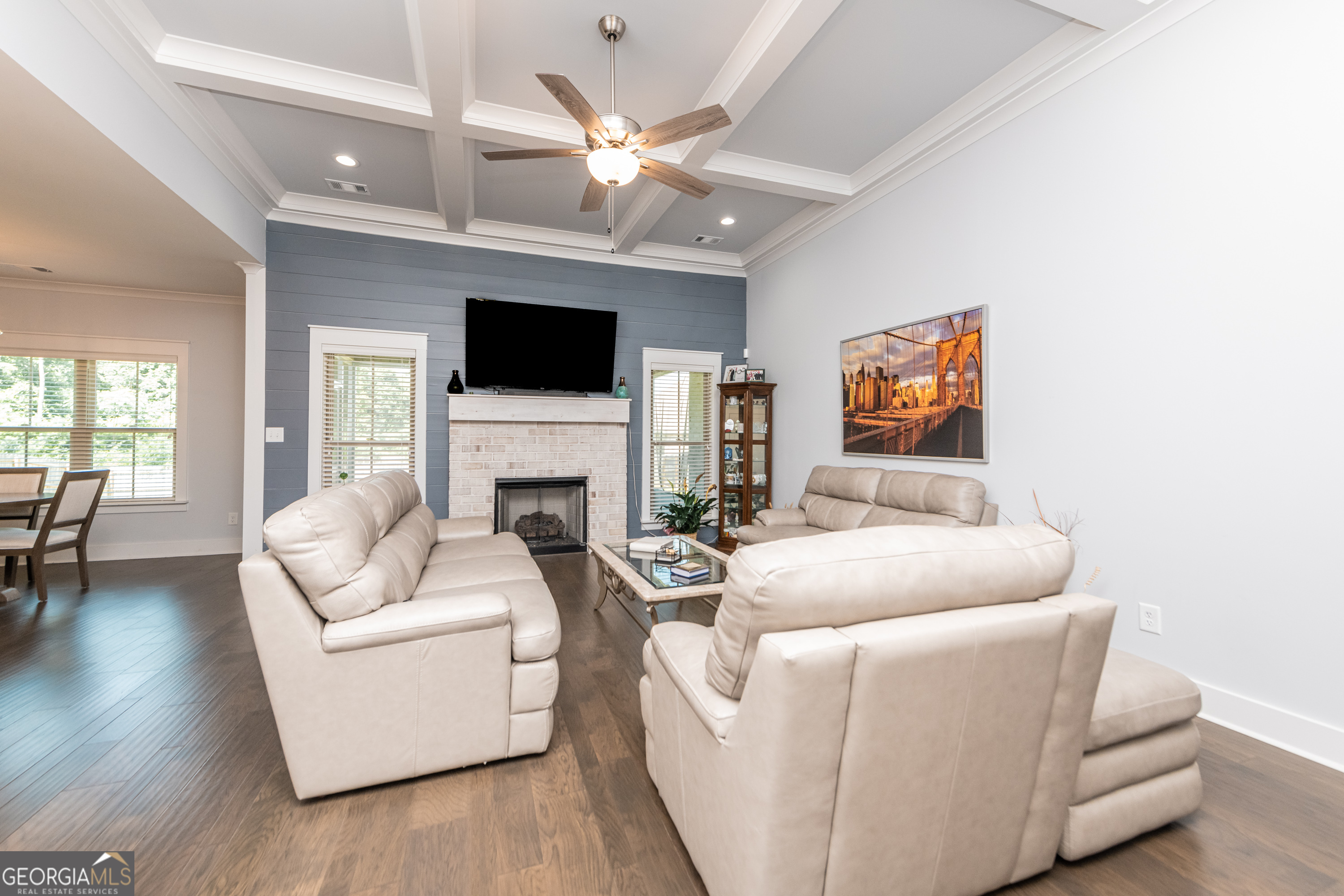 202 Brook Hollow CT