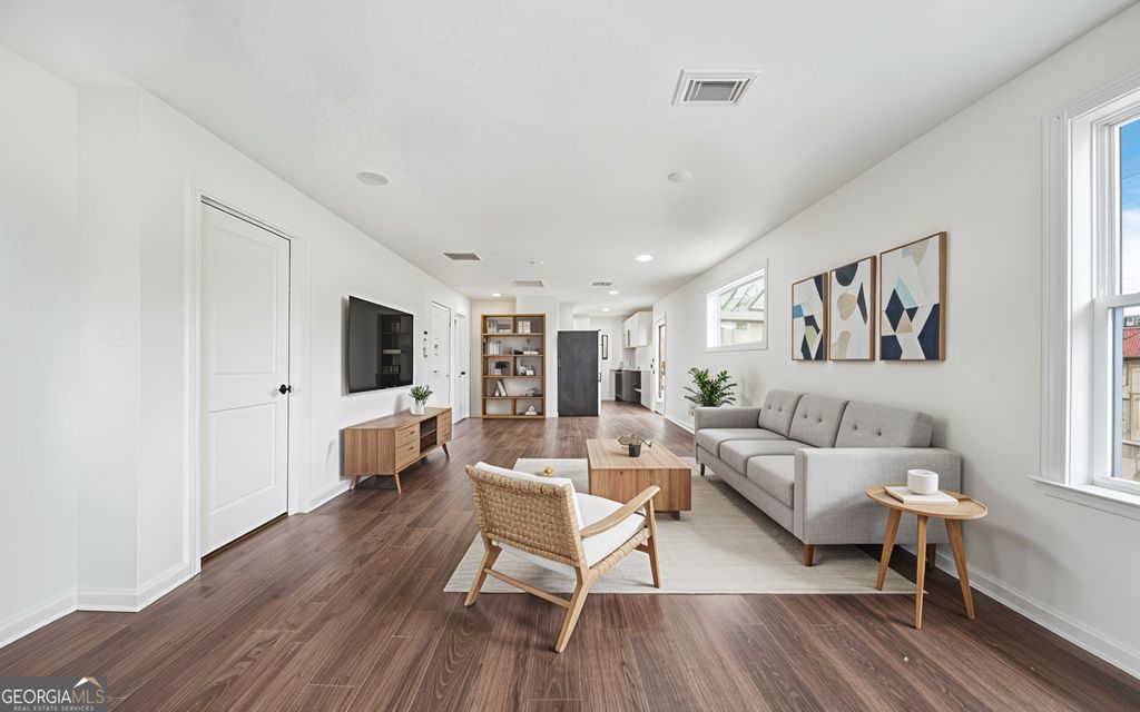 Photo of 1 Lamar Ave SW, Atlanta, GA 30310 (MLS # 10657683)