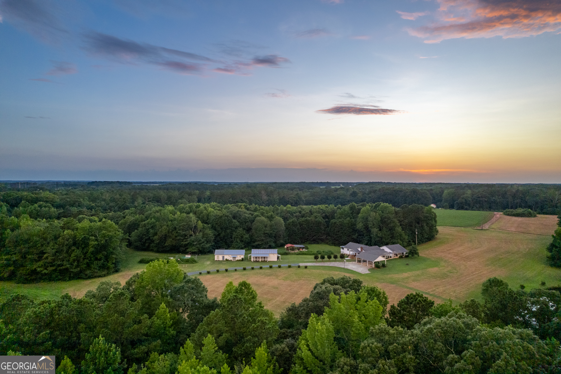 2070 Walter Shepherd RD