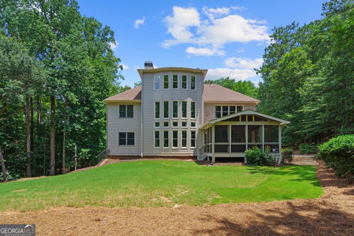 2635 Etienne LN