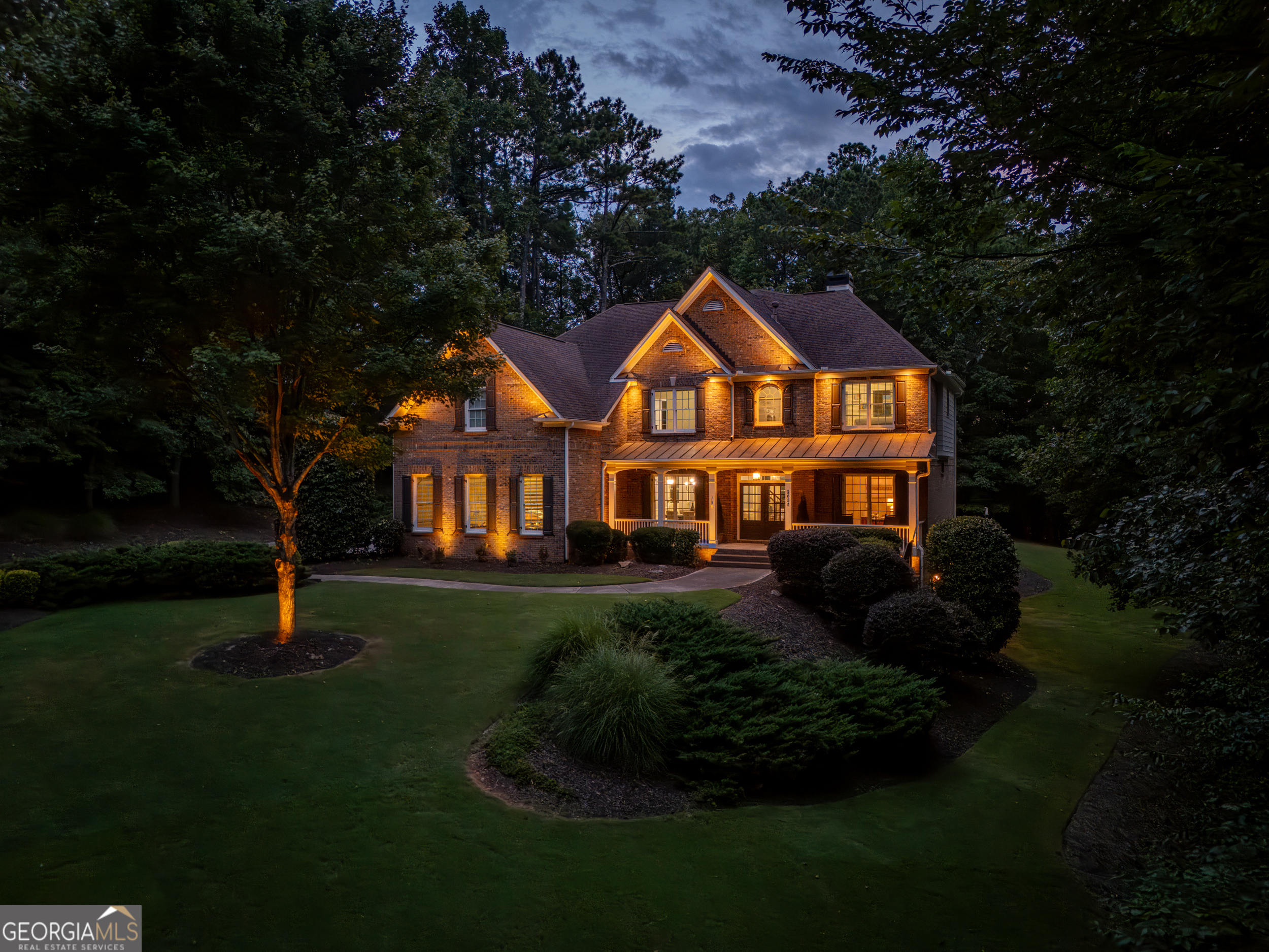 2635 Etienne LN