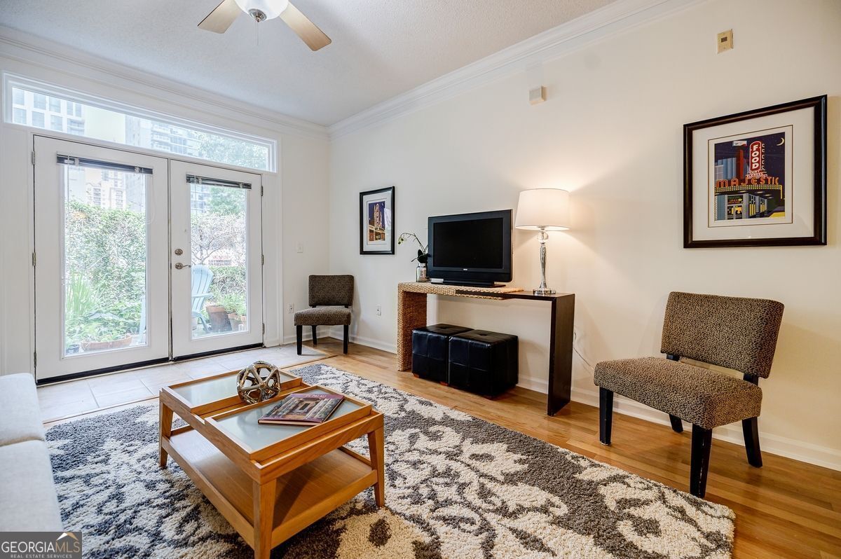 955 JUNIPER ST NE 4027