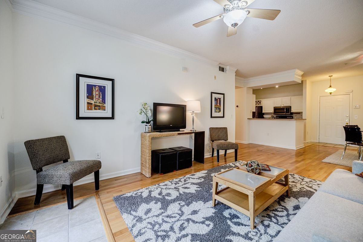 955 JUNIPER ST NE 4027