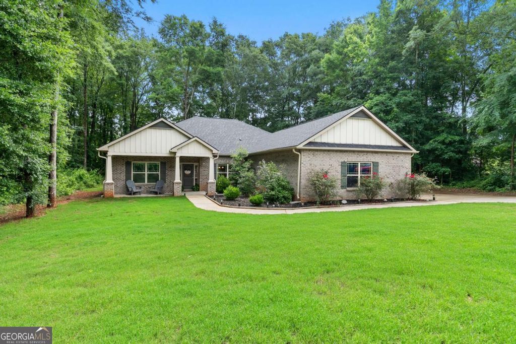 Photo of 537 Forest Path, Jefferson, GA 30549 (MLS # 10773285)