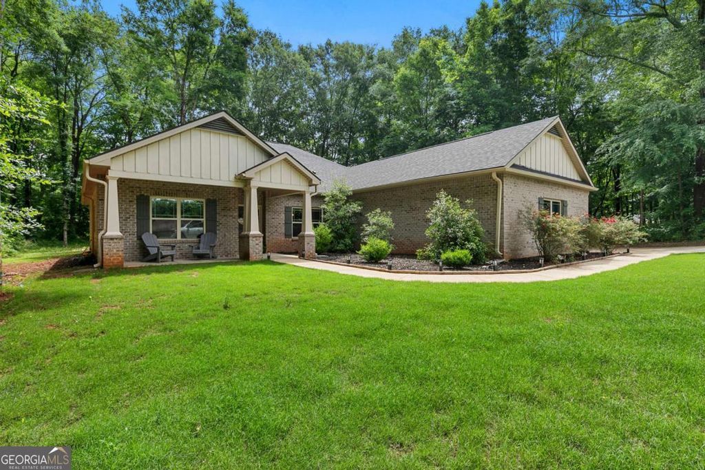 Photo of 537 Forest Path, Jefferson, GA 30549 (MLS # 10773285)