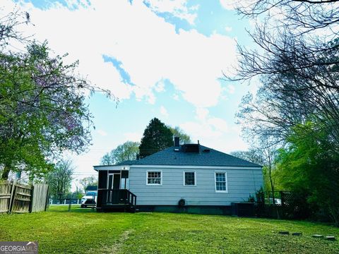 A home in Forest Park