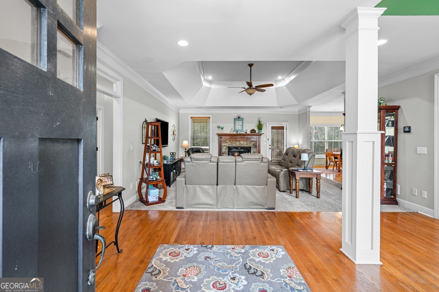 2405 Hickory Grove DR