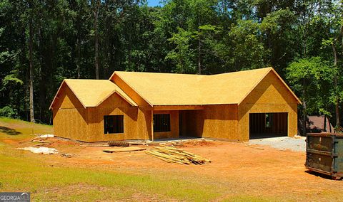 A home in Newnan