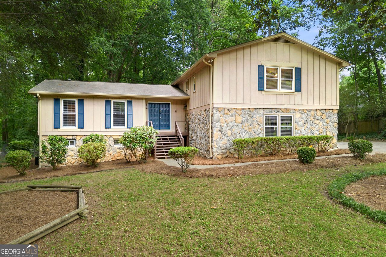 Roswell Downs - Residential