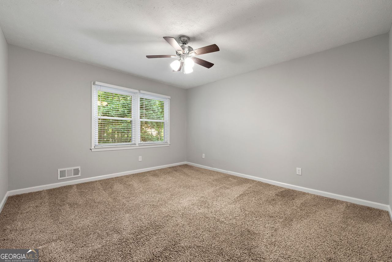 Roswell Downs - Residential