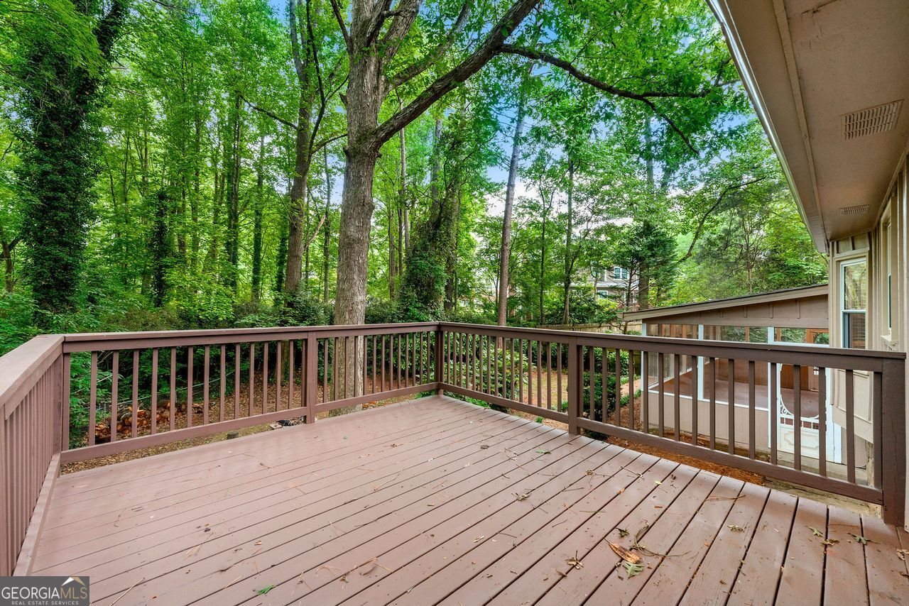 Roswell Downs - Residential