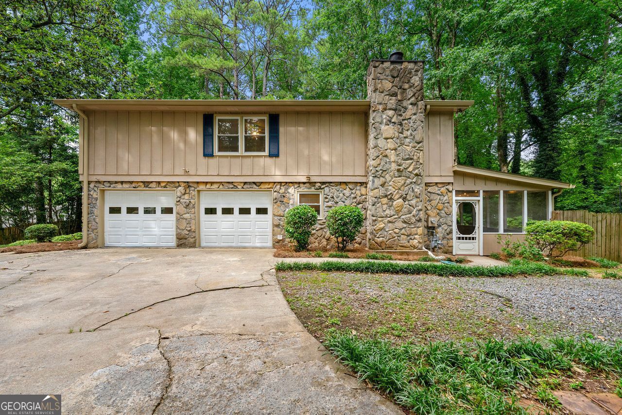 Roswell Downs - Residential