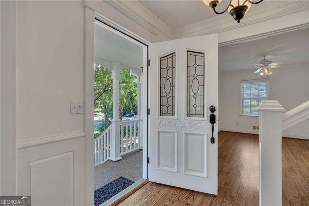 Photo of 1670 Huntington Drive, Marietta, GA 30066 (MLS # 10757802)