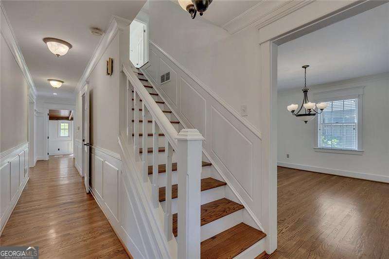 1670 Huntington DR