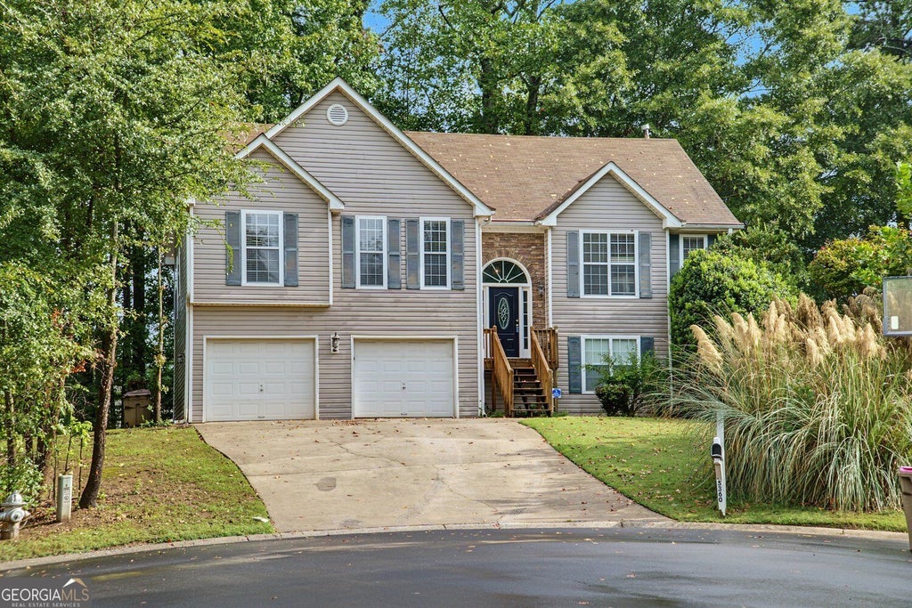 Photo of 5360 Otter Creek Run Run, Cumming, GA 30040 (MLS # 10851238)
