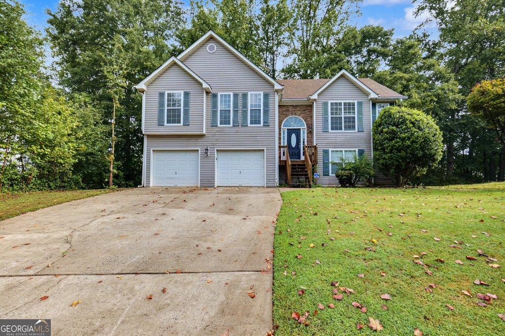 Photo of 5360 Otter Creek Run Run, Cumming, GA 30040 (MLS # 10851238)