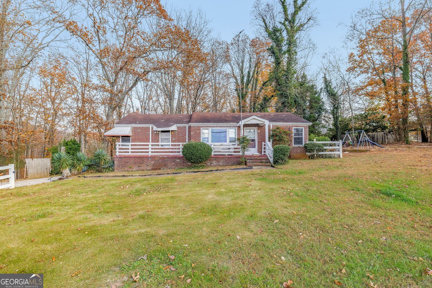 2626 White Sulphur RD