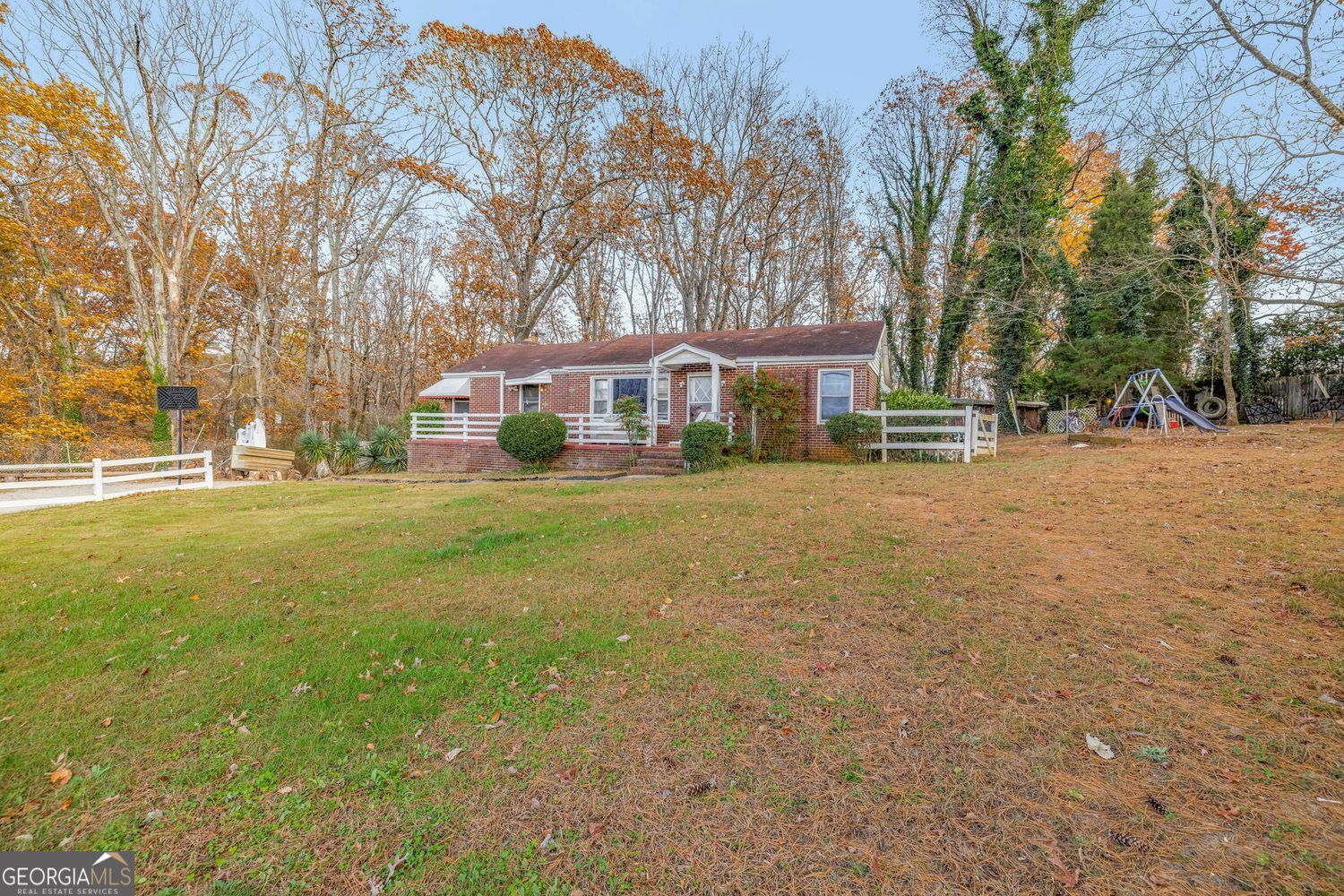 2626 White Sulphur RD