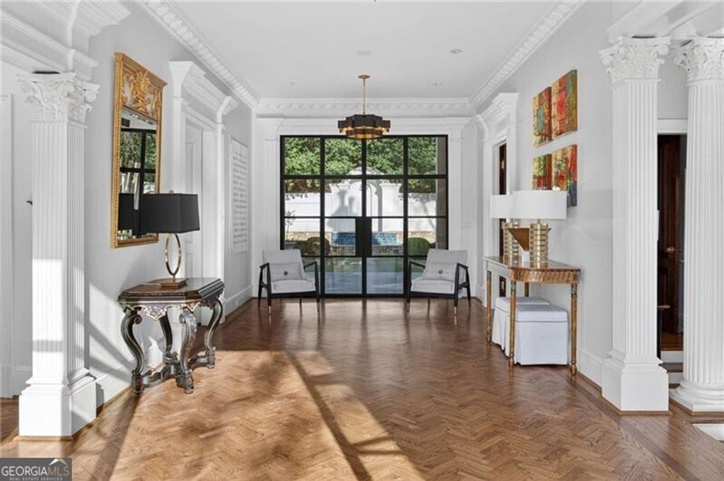 Photo of 3595 Tuxedo Court NW, Atlanta, GA 30305 (MLS # 10701004)