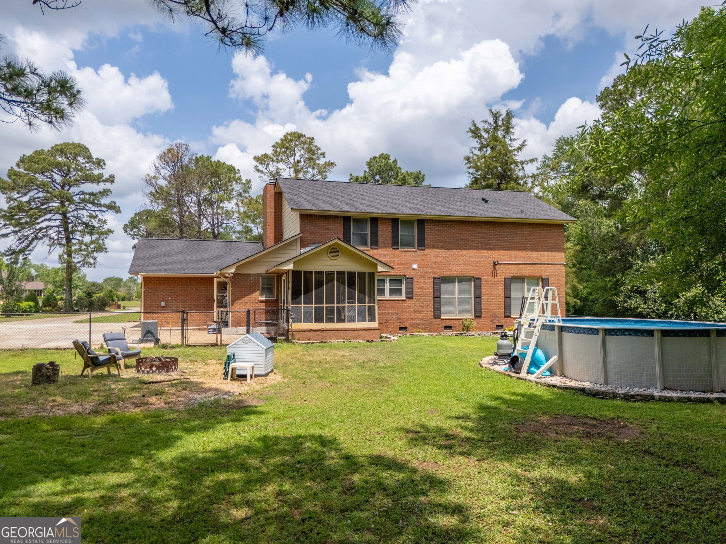 5004 Edith DR