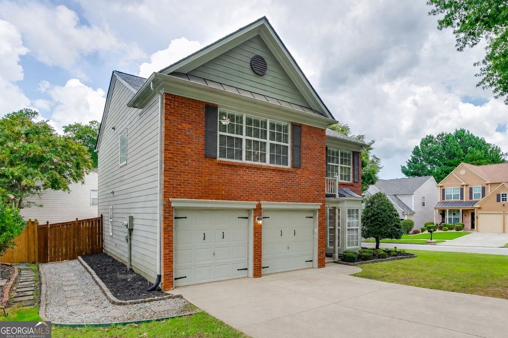 Photo of 194 Friars Head Drive, Suwanee, GA 30024 (MLS # 10829553)