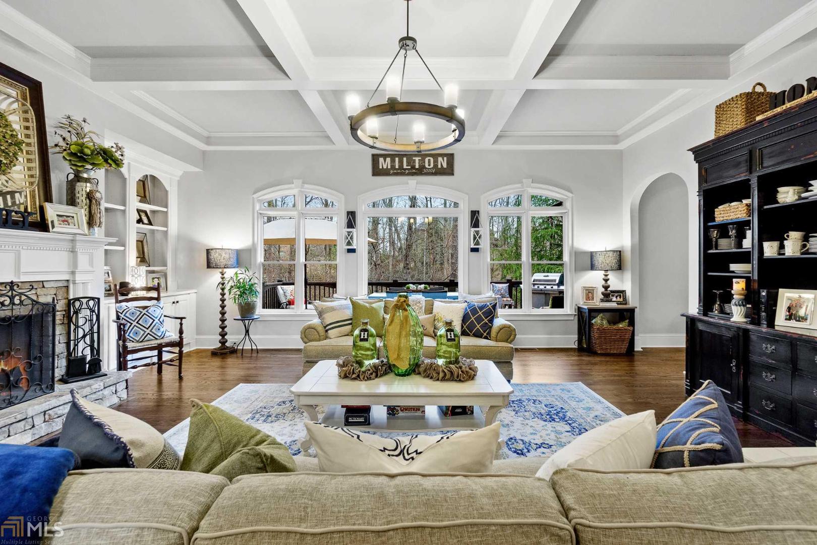 Triple Crown - Residential