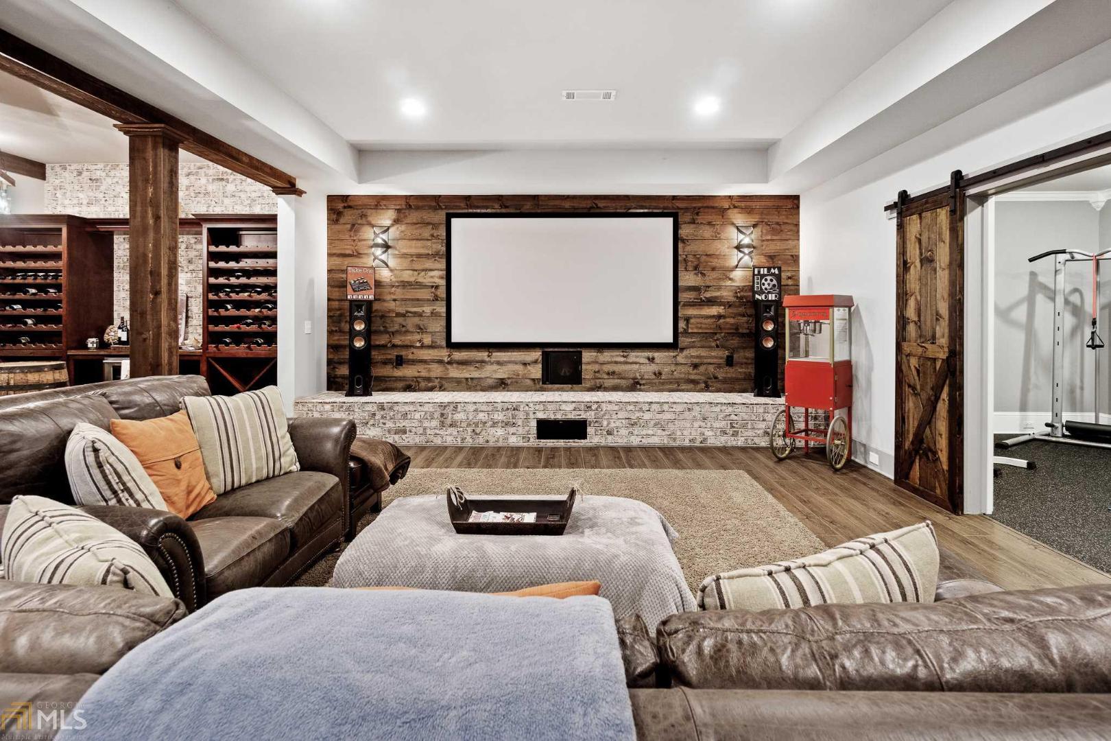 Triple Crown - Residential
