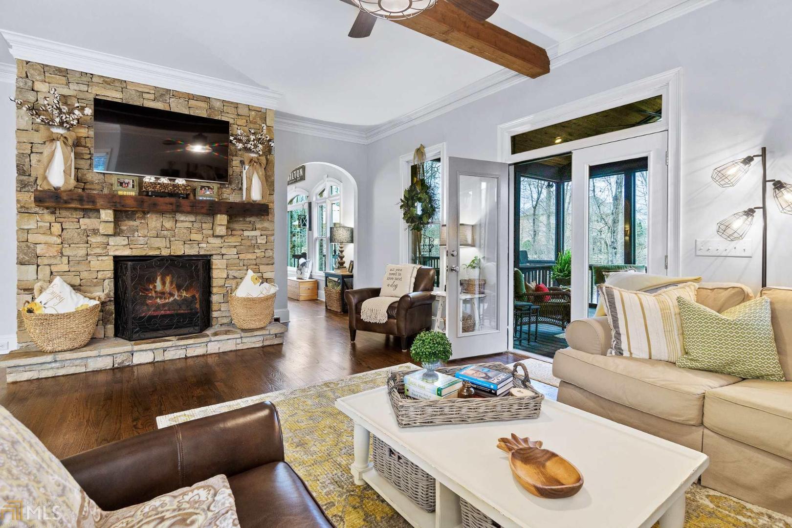Triple Crown - Residential