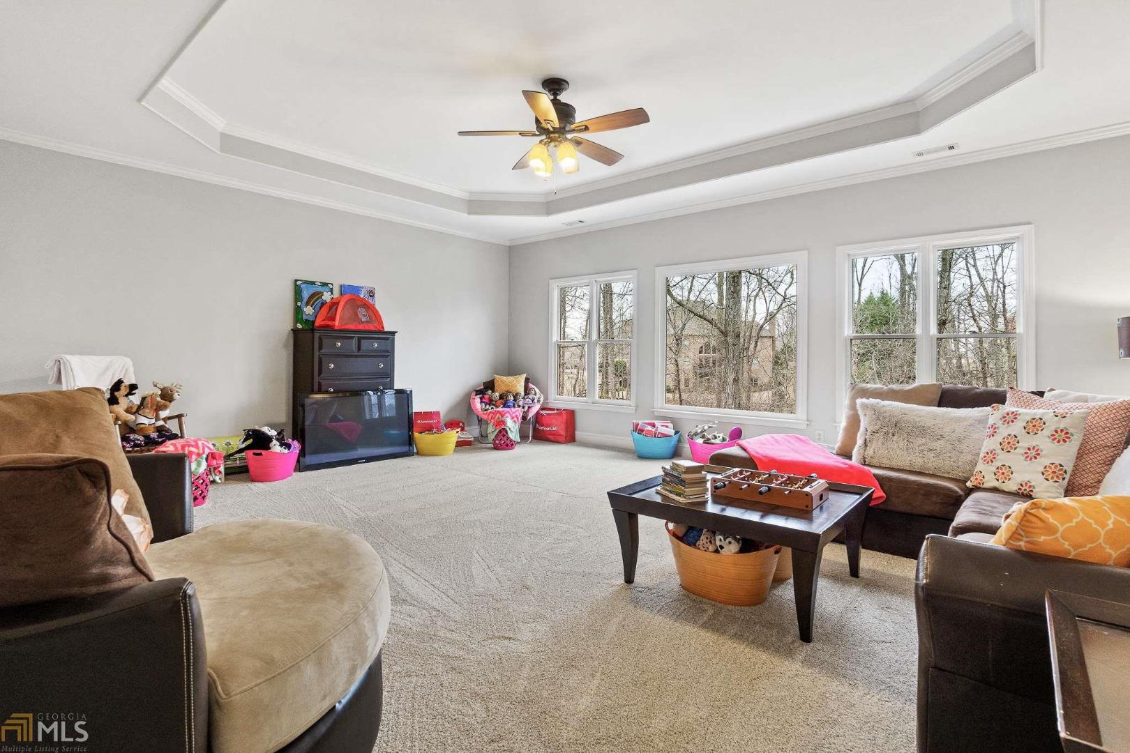 Triple Crown - Residential