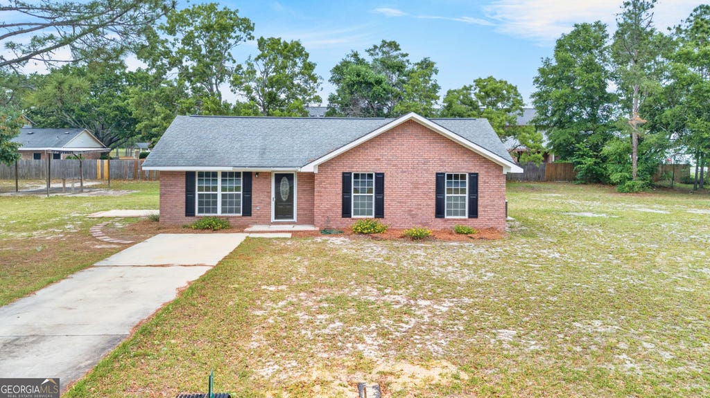 Photo of 106 Nelson Street, Reidsville, GA 30453 (MLS # 10817514)