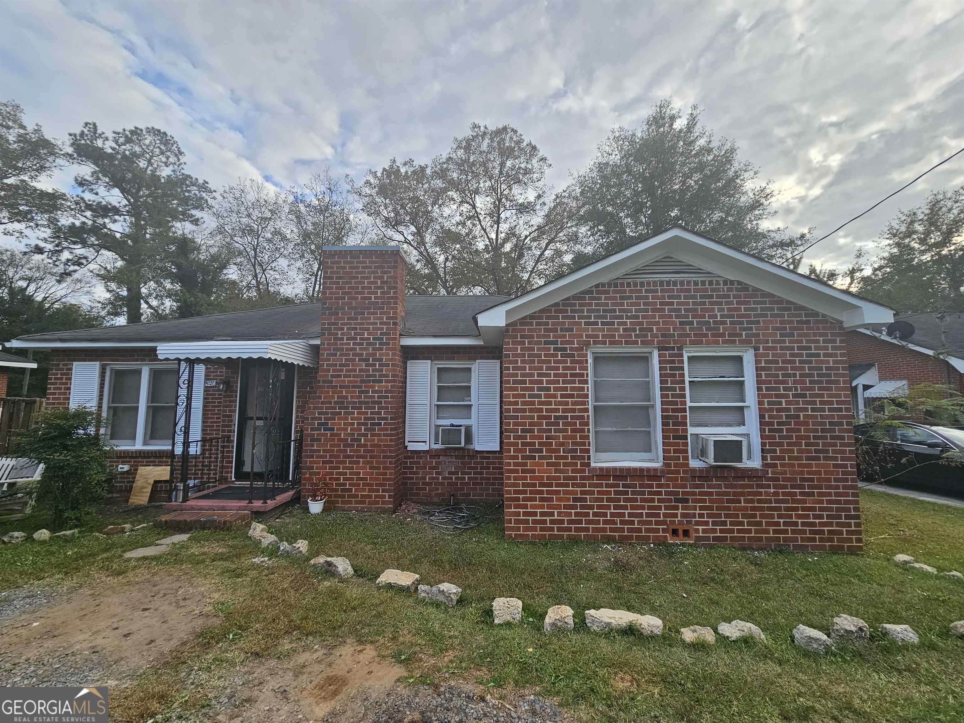 830-840 Bedingfield AVE