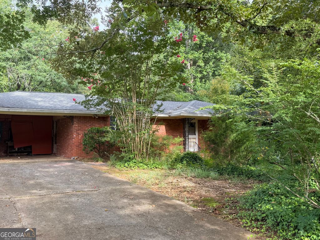 Photo of 1070 Delmont Terrace, Roswell, GA 30075 (MLS # 10813493)