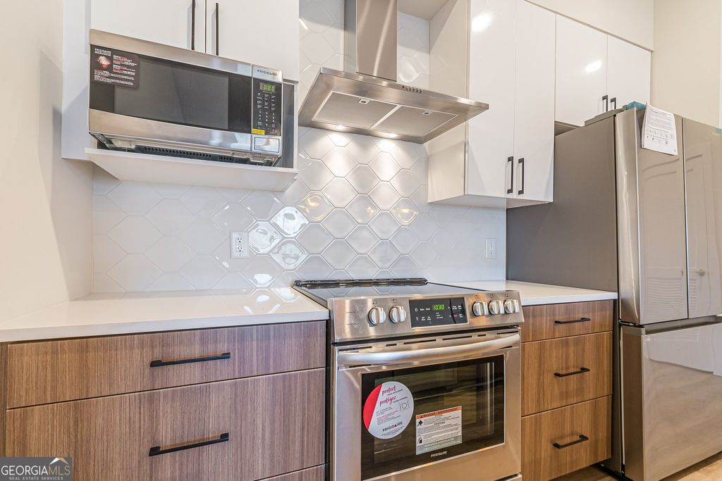 Photo of 112 Rogers Street NE #601, Atlanta, GA 30307 (MLS # 10701719)