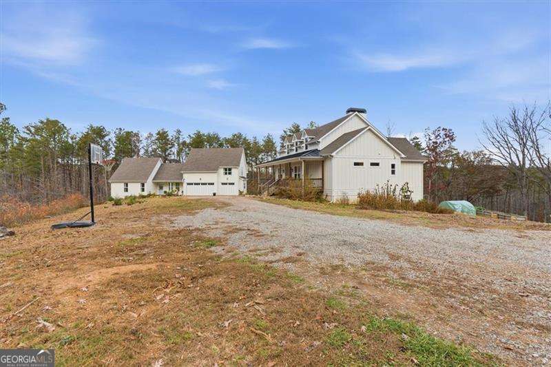 744 Moores Gin RD