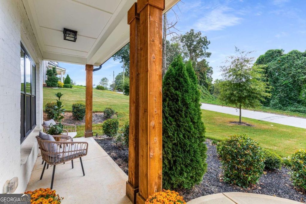 Photo of 3127 Cherry Blossom Lane, Atlanta, GA 30344 (MLS # 10664425)