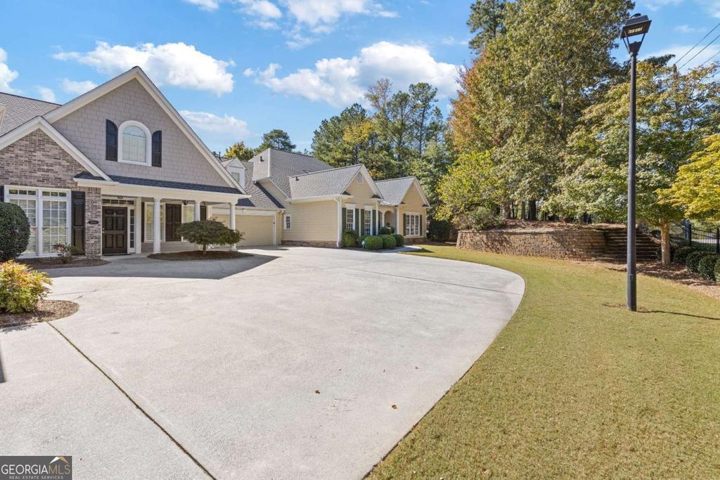 Photo of 2002 Macland Square Drive #1, Marietta, GA 30064 (MLS # 10684237)