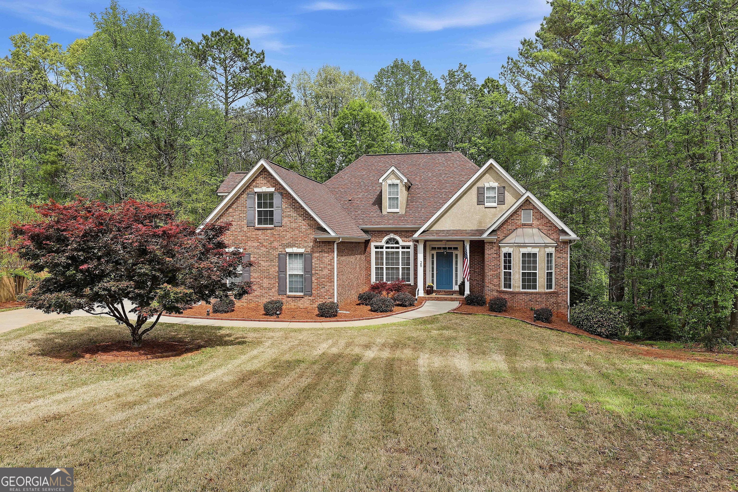 25 Lyndhurst WAY