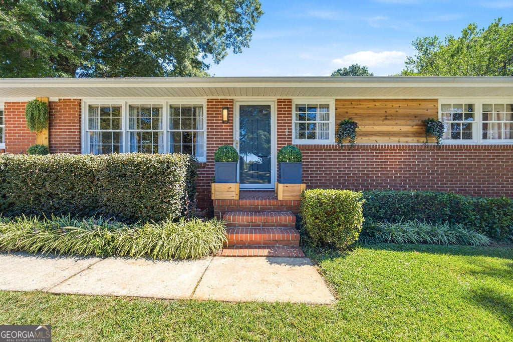 1001 Green Hill Dr