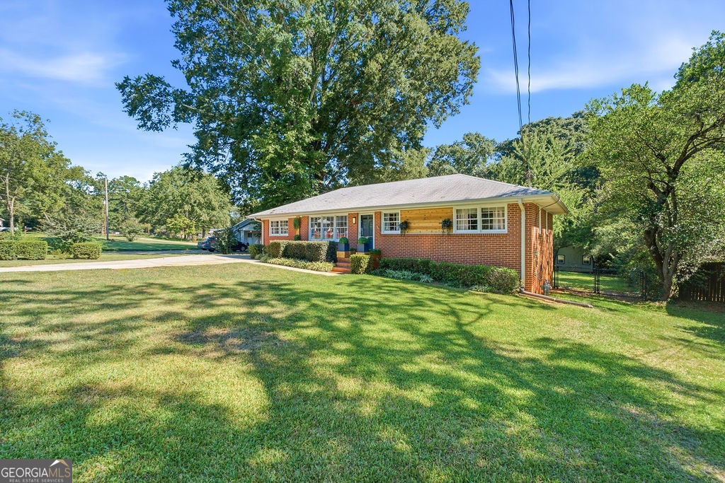 1001 Green Hill Dr