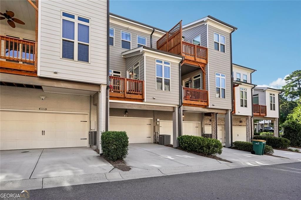 Sandy Springs, Georgia 30342, United States, 3 Bedrooms Bedrooms, ,4 BathroomsBathrooms,Residential,Active,166273