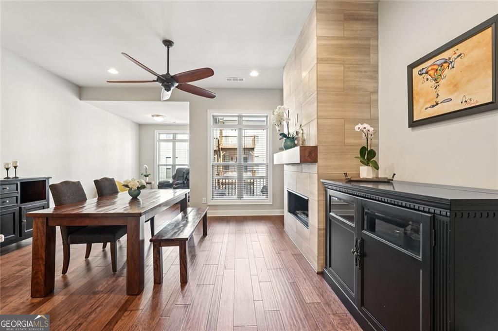 Sandy Springs, Georgia 30342, United States, 3 Bedrooms Bedrooms, ,4 BathroomsBathrooms,Residential,Active,166273