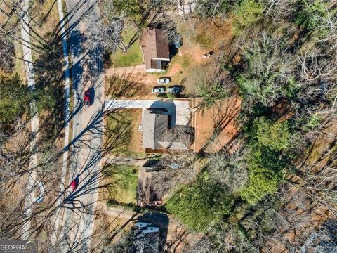 1963 Headland DR East Point GA 30344