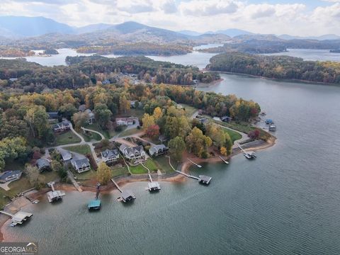 A home in Hiawassee