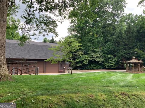 A home in Hiawassee